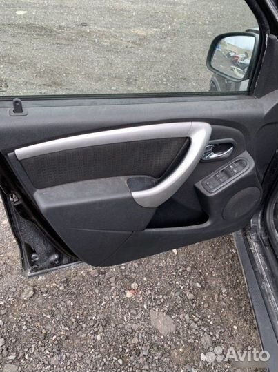 Дверные карты Nissan Terrano 3