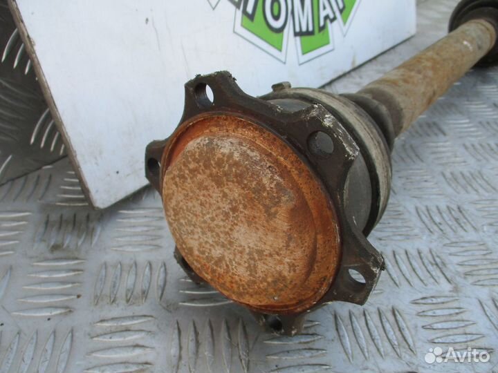 Полуось левая Фольксваген Пассат Б5 1998г