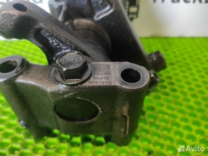 Вал рокеров Daf Xf 106