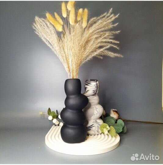 Ваза декоративная из гипса для сухоцветов