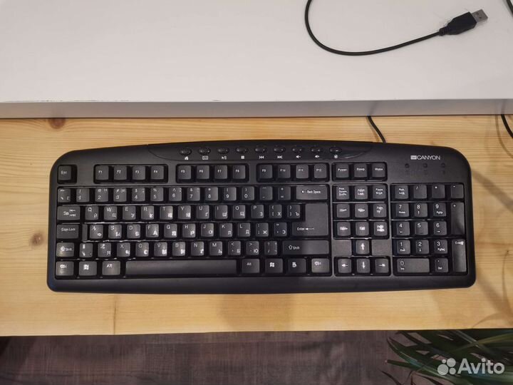 Клавиатура Canyon CNE-ckey2-RU USB