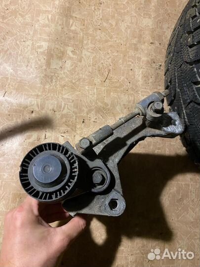 Крепление генератора калина