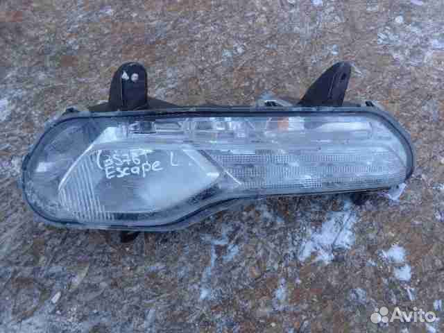 Фара противотуманная левая Ford Escape 3 CJ54-13B221-AG