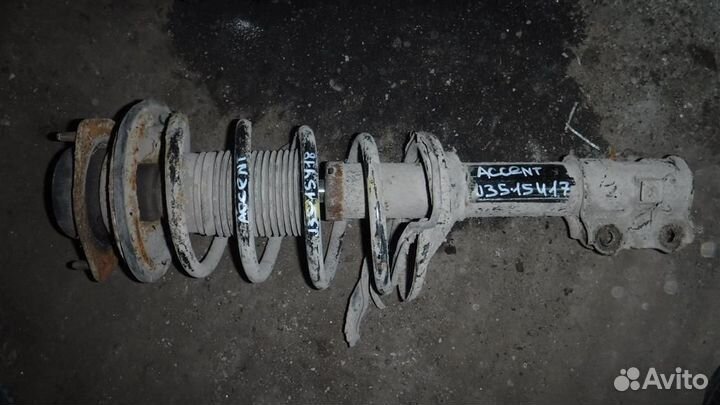 Амортизатор передний правый Hyundai Accent II (LC