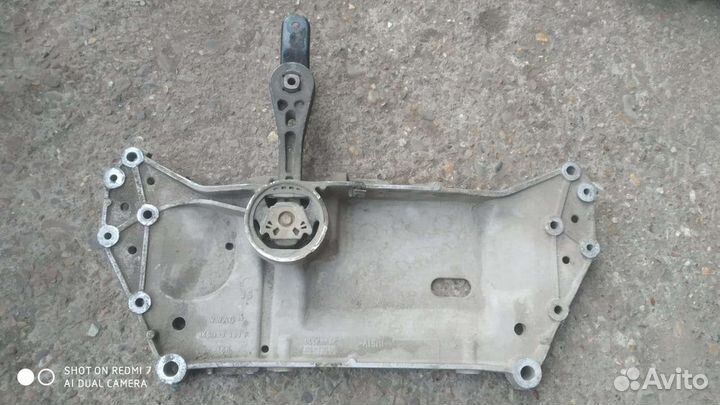 Подрамник передний Skoda Octavia A5