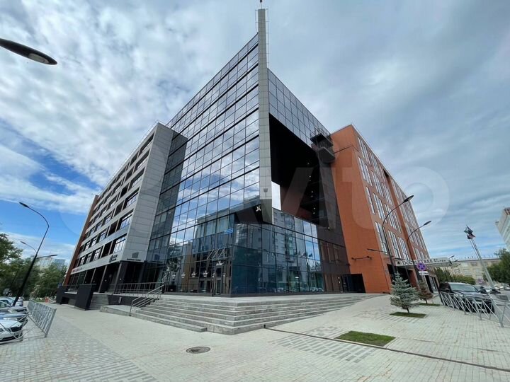 Офисный блок 453.1 м² в бц класса А