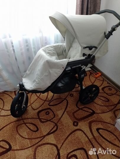 Коляска 3 в 1 с автолюлькой