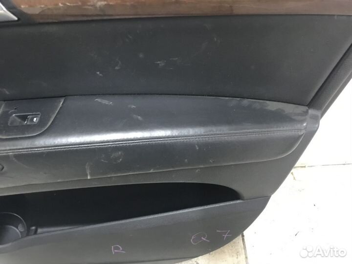 Обшивка двери передняя правая Audi Q7 4L 2006-2010
