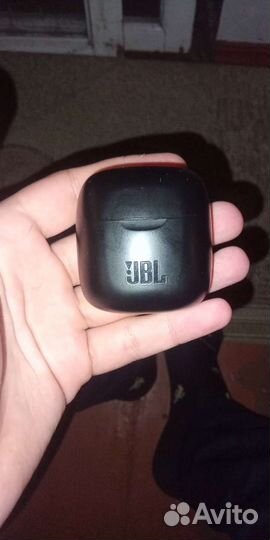 Беспроводные наушники jbl