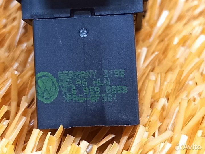 Кнопка стеклоподъемника передняя левая Volkswagen