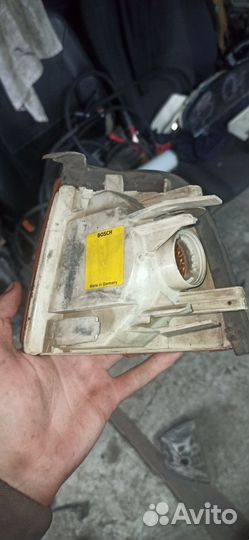 Поворотник правый audi 80 b3