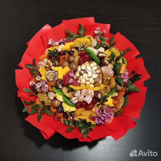 Букеты из сухофруктов и орехов