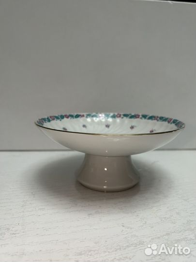 Конфетница на ножке фарфор лфз