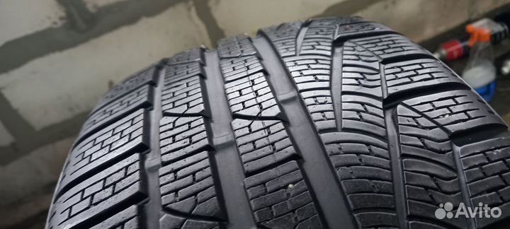 Pirelli Winter Sottozero Serie II 235/35 R19 87V