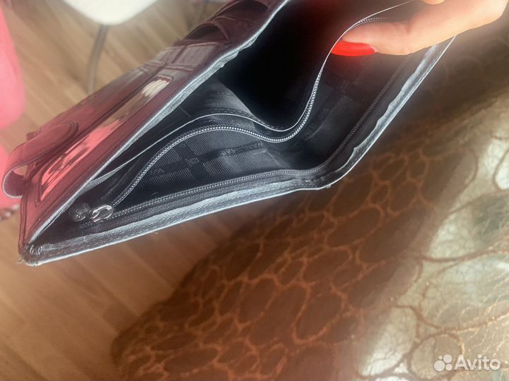 Мужские кошельки и портмоне