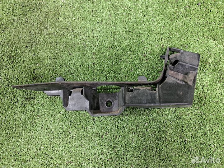 Крепление бампера переднее правое Bmw X3 E83