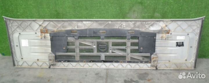 Решетка радиатора Volvo Trucks FM12, FH12 3175376