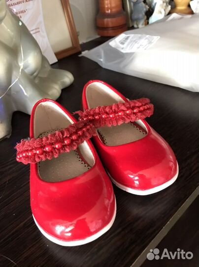 Продам туфельки
