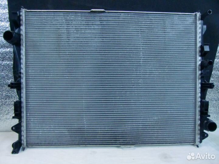 Радиатор охлаждения Mercedes W213 E class GLC X253