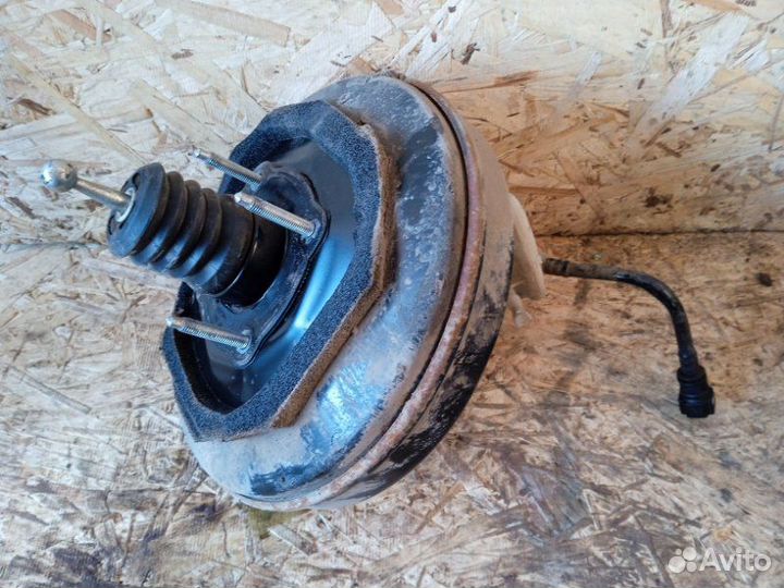 Вакуумный усилитель тормозов Peugeot 308 хэчбек