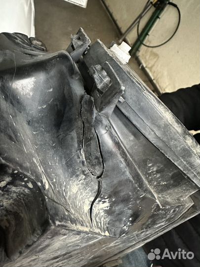 Левая фара на priora