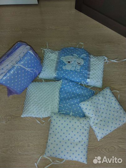 Комплект в детскую кроватку