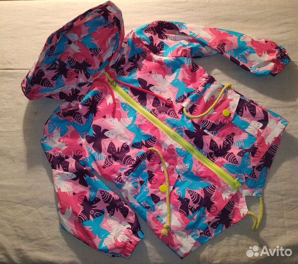 Ветровка для девочки