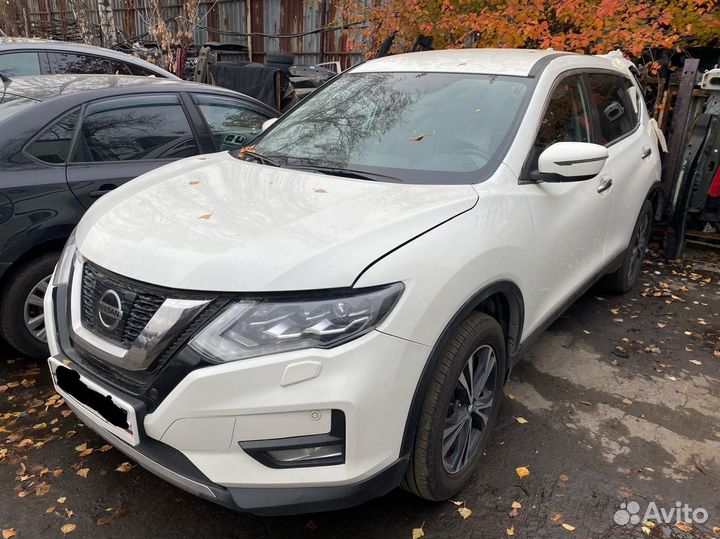 Nissan X-Trail 2.0 CVT, 2021, битый, 120 000 км