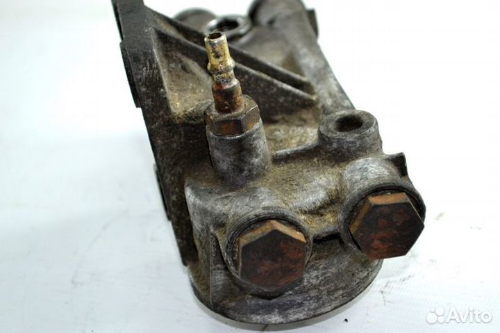 Корпус / крепление топливного фильтра renault truc