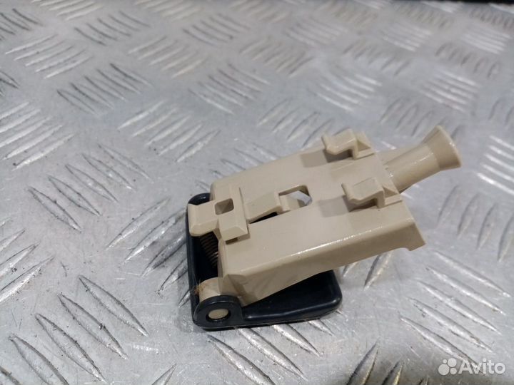 Б/У Ручка открывания капота#001