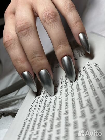 Маникюр и педикюр на дому