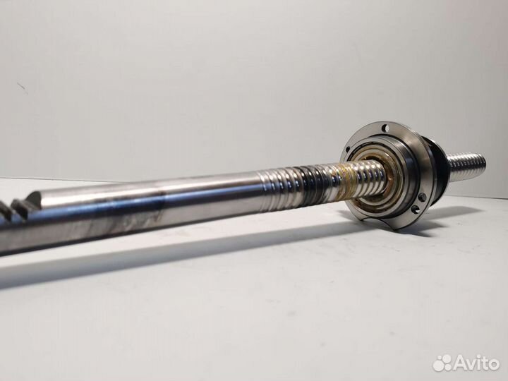Шток с подшипником рулевой рейки passat CC