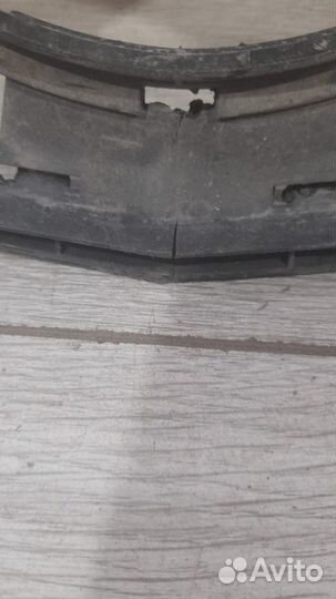 Кронштейн решетки радиатора Mercedes C-Class W 205