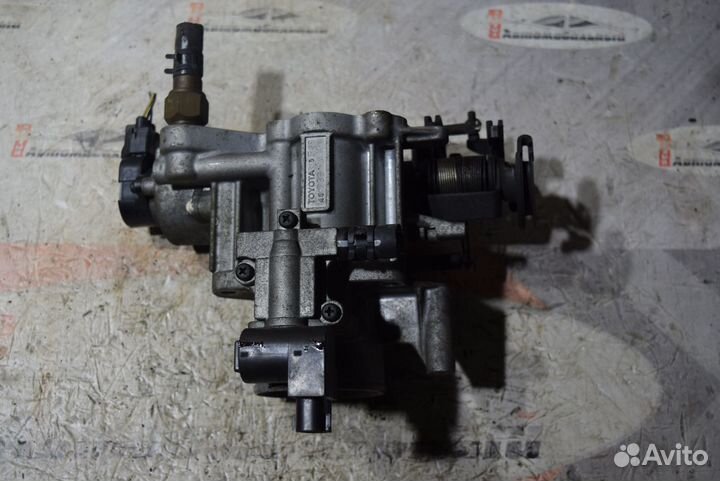 Заслонка c Toyota Progres JCG10 1JZ-FSE