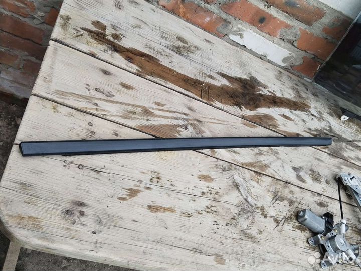 Mitsubishi Lancer 9 молдинг двери задней правой