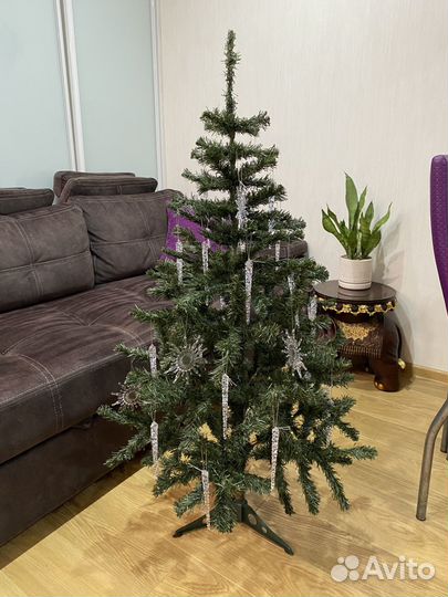 Ель искуственная