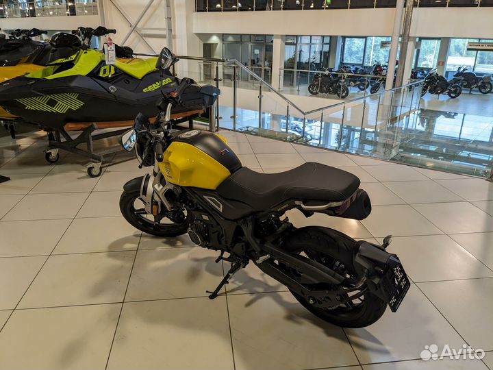 Voge 350AC