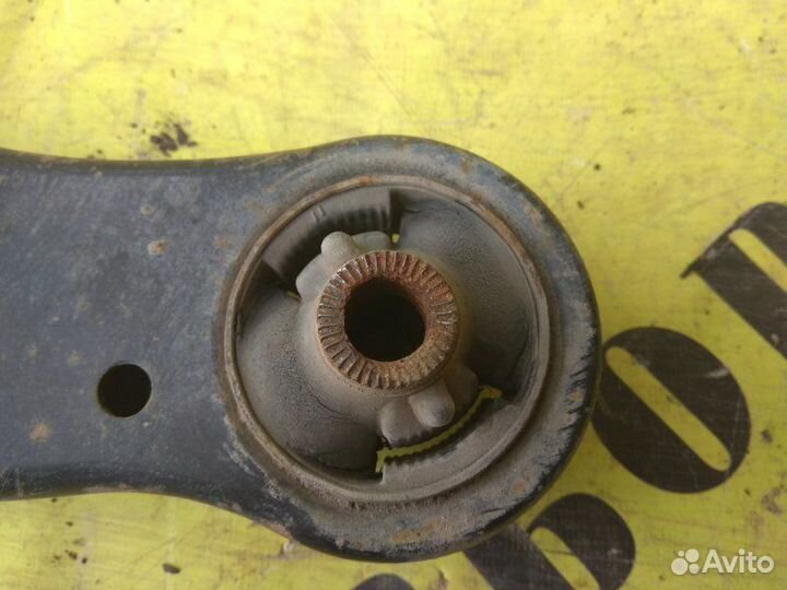 Рычаг передний правый нижний Lexus Rx350 2009-2015