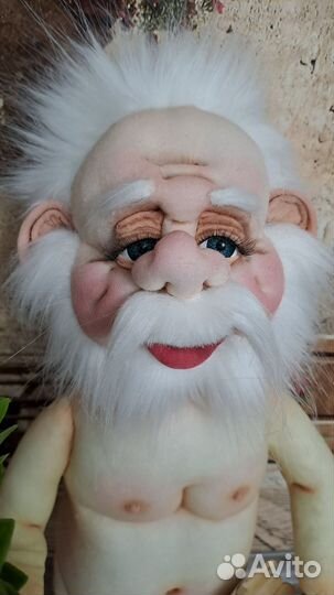 Кукла из капрна 