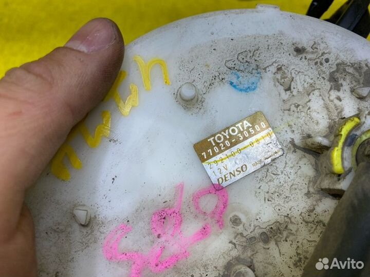 Топливный насос задний Toyota Crown/Crown Athlete