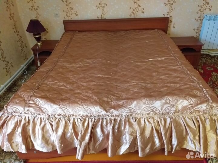 Спальный гарнитур