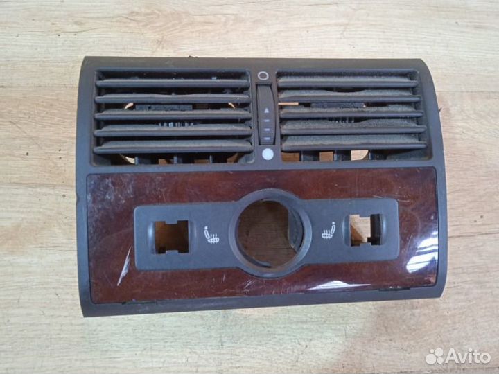 Дефлектор воздушный задний Audi A8 D2 4.2 2002