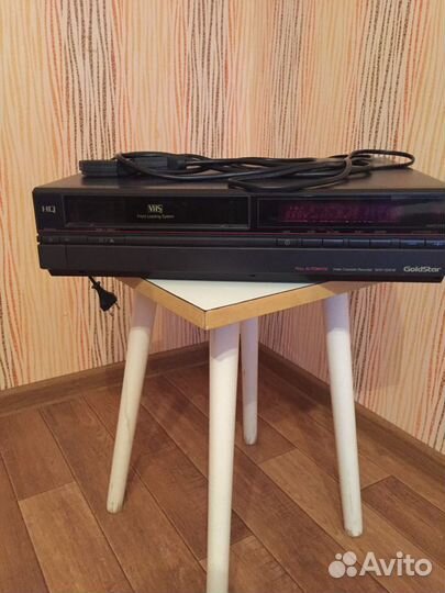 Видеомагнитофон Goldstar