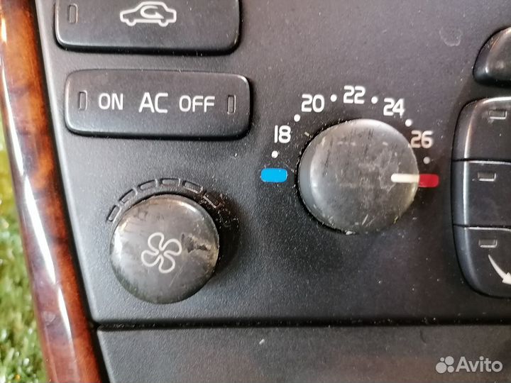 Блок управления климат-контролем 8697140 Volvo S60