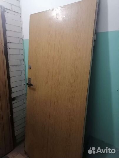 Дверь входная деревянная бу