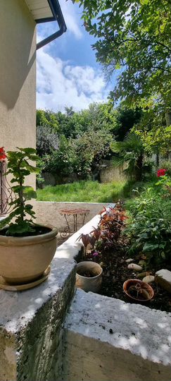 Дом 180 м² на участке 6 сот.