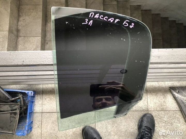 Форточка задняя левая Volkswagen Passat B7