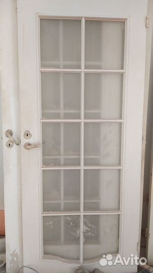 Дверь межкомнатная с коробкой. Со стеклом
