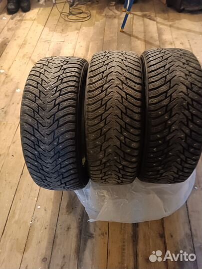 Nokian Tyres Hakkapeliitta 8 215/55 R17