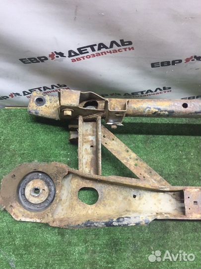 Балка подвески задняя Ford Focus 2 седан 1.6 shda